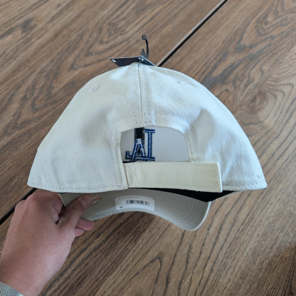 NWT LA Dodgers White OSFA Adjustable Baseball Hat Cap Blue Logo - Picture 4 of 12